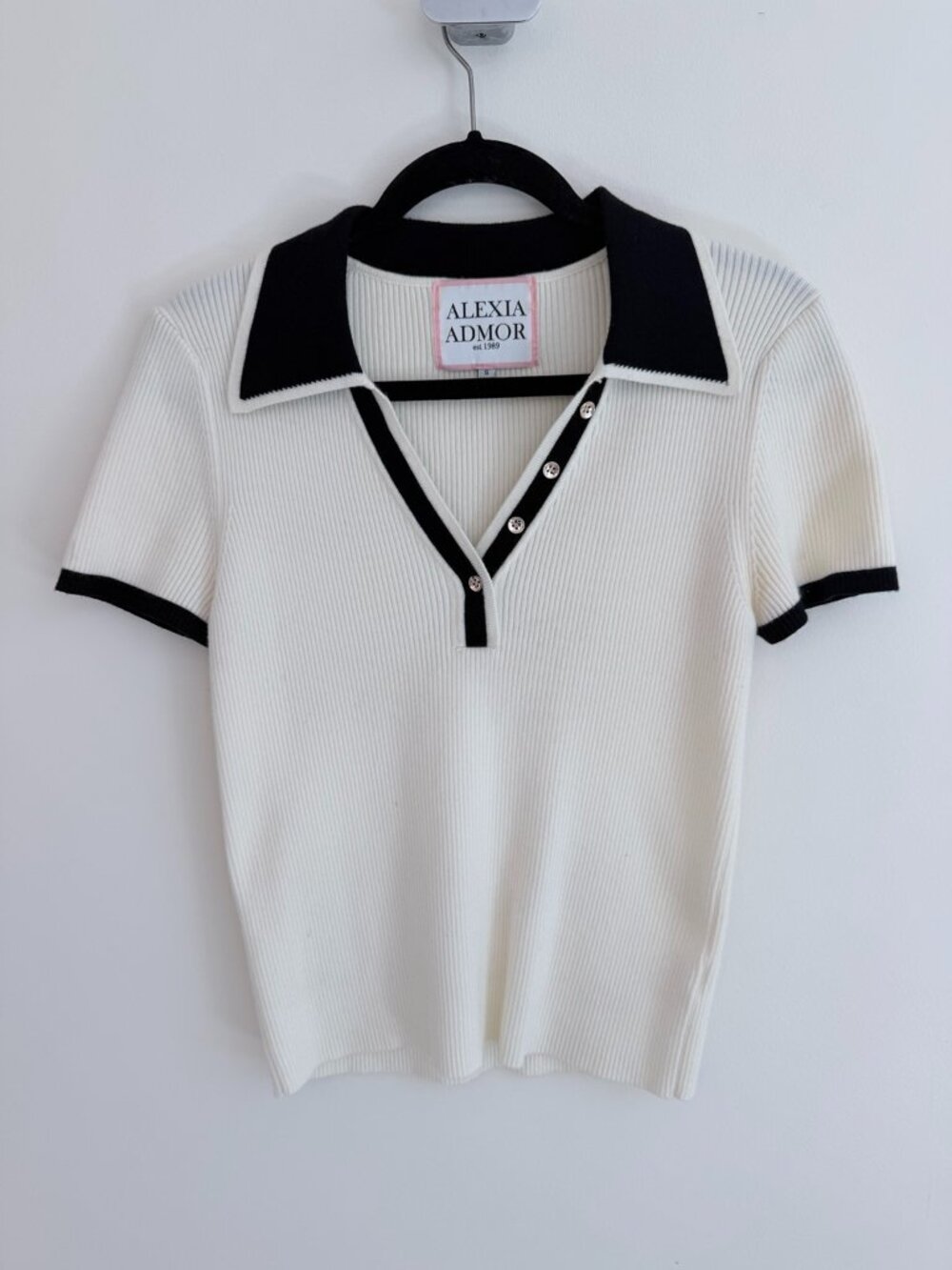 Alexia Admor Ivory Ribbed Knit Polo Top with Black Trim, Size S